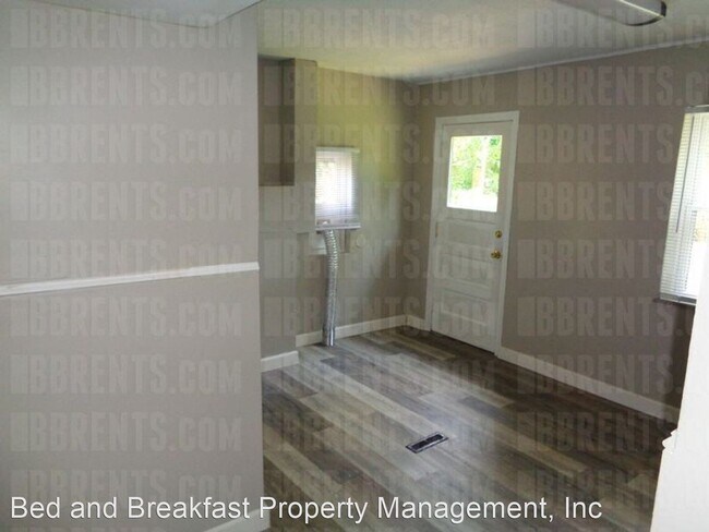 Building Photo - 4 br, 1 bath House - 5220 Willowood Ave