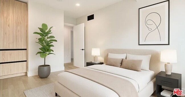 Foto del edificio - 1444 S Crescent Heights Blvd