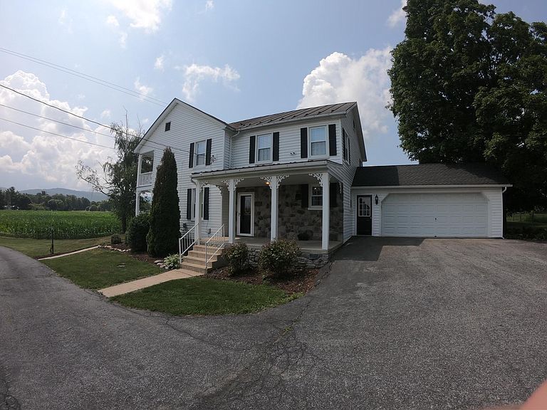 Primary Photo - Newly remodeled