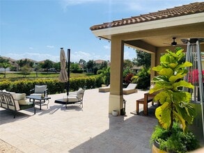 Building Photo - 4812 Foxtail Palm Ct