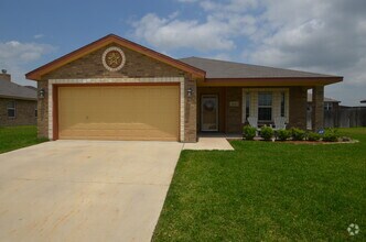 Building Photo - 2804 Sunflower Trail