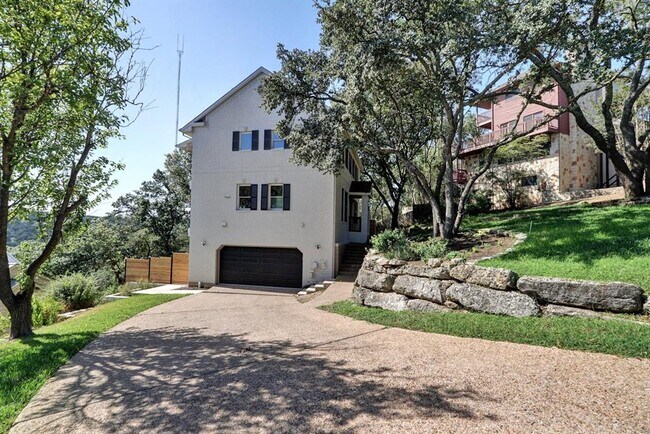 Foto del edificio - 3307 Riva Ridge Rd