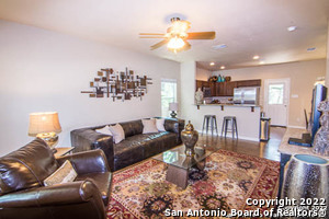 Foto del edificio - 1250 Bluff Creek Cir