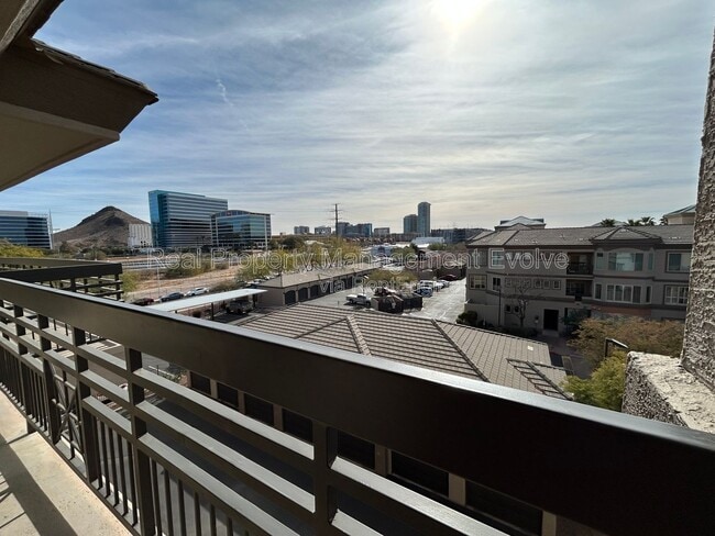 Building Photo - 425 W Rio Salado Pkwy