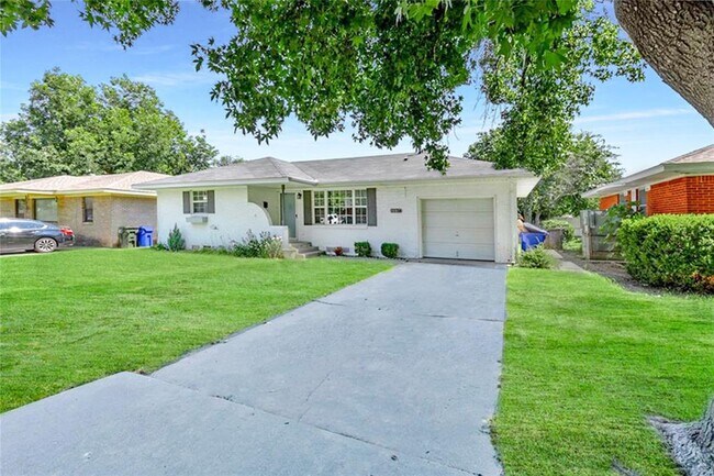 Foto del edificio - 1534 Windsor Way