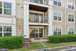 Building Photo - 124 Kendrick Pl