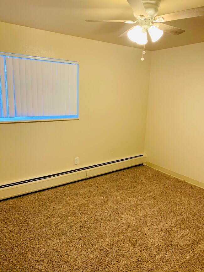 Bedroom - 1021 S Eliot St