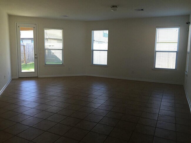 Foto del edificio - 21015 Blackstone Villa Ln