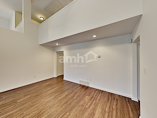 Building Photo - 11216 Arlington Trace Drive