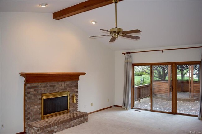 Building Photo - 24810 White Plains Dr