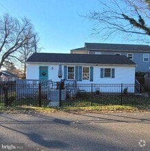 Building Photo - 4039 1st St