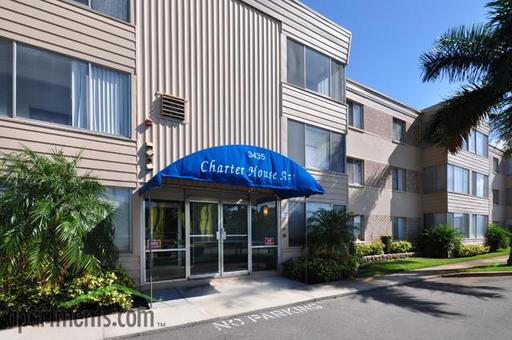 Building Photo - 3435 3rd Ave N