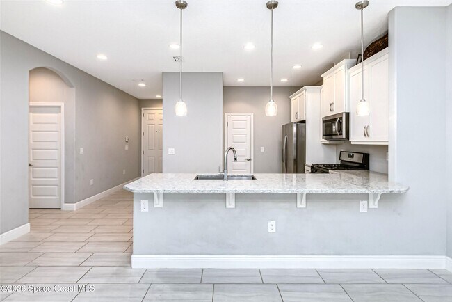 Foto del edificio - 7644 Loren Cove Dr