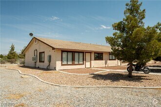 Building Photo - 2120 McMurray Dr