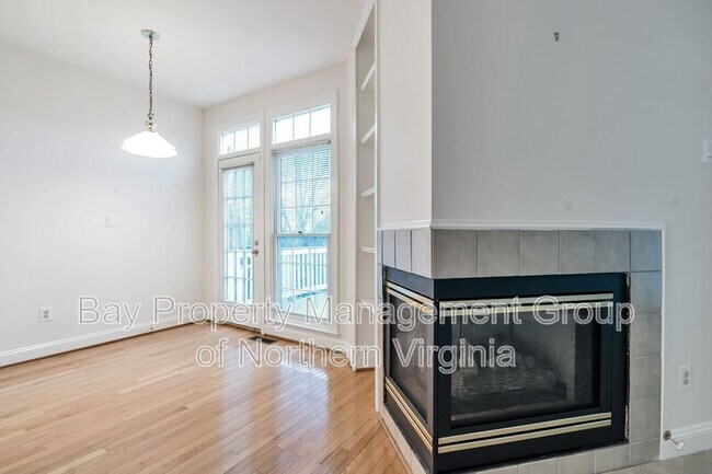 Building Photo - 2721 Baronhurst Dr