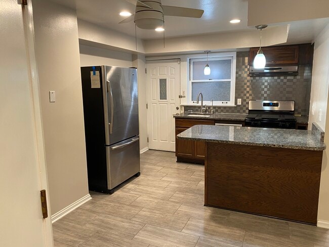 full view kitchen area - 3174 W Meadow Lane Dr