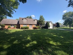 Building Photo - 747 Mooreland Dr