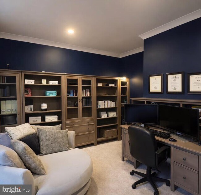Foto del edificio - 9705 Blandwood Way