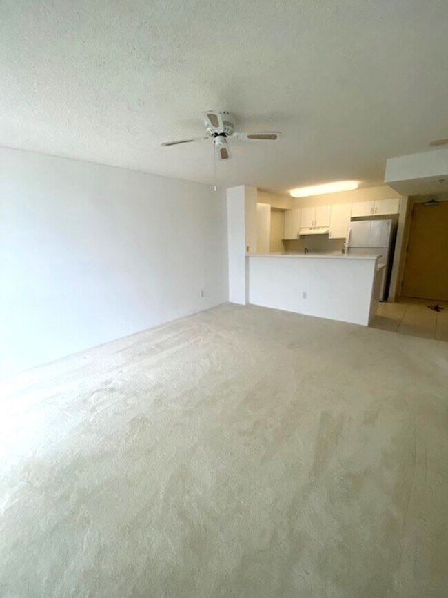 Photo - 1448 Young St Apartment