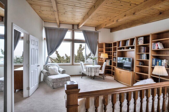 Foto del edificio - 1887 38th Ave