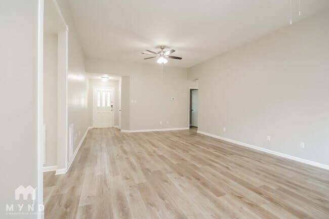 Foto del edificio - 19806 Azalea Valley Dr