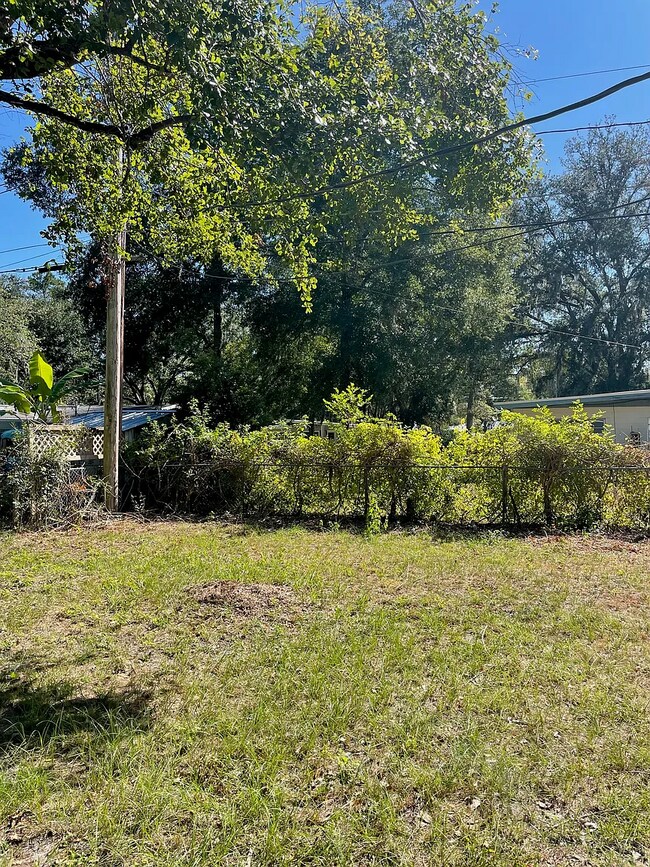 Building Photo - 4225 NW 21st Dr