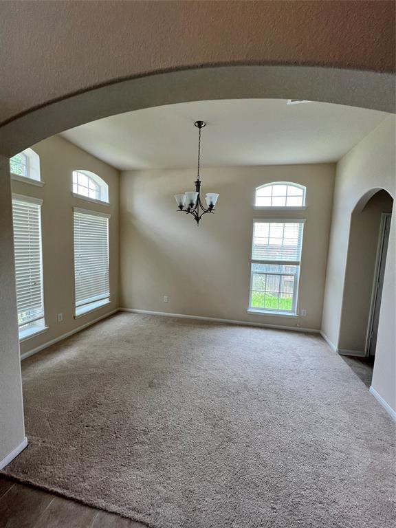 Building Photo - 3909 Glen Oak Dr