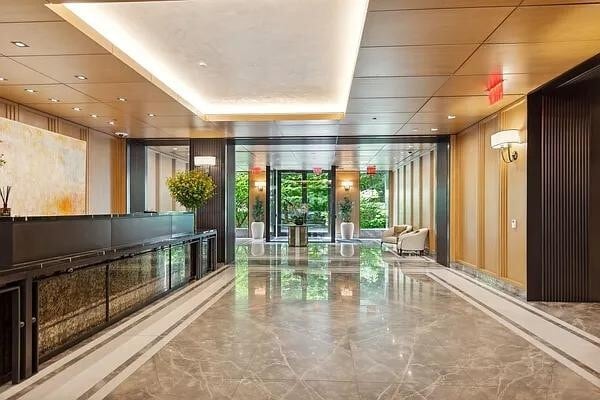 Foto del edificio - 210 Warren St