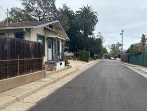 Building Photo - 1330 Carmelita Ave