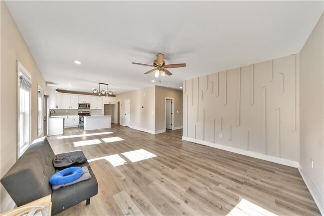 Building Photo - 336 Nobleman Way