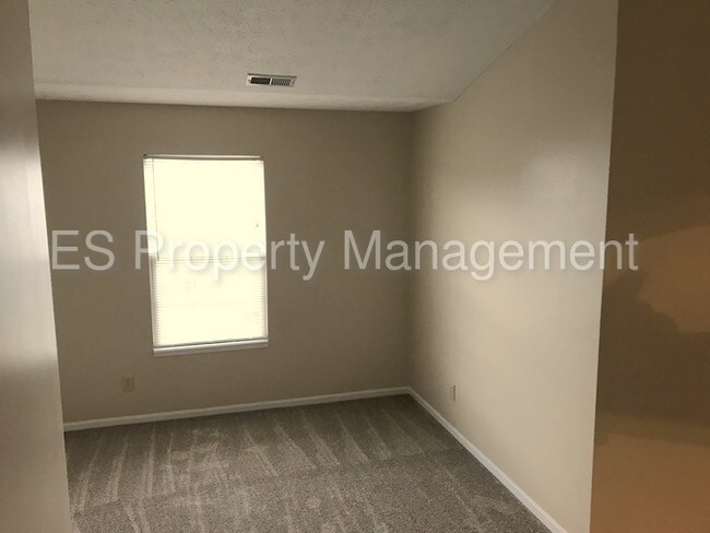 Building Photo - 6073 Wildcat Dr