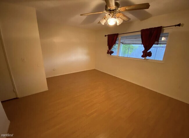 Foto del edificio - 4 br, 2 bath House - 1527 Melody Lane