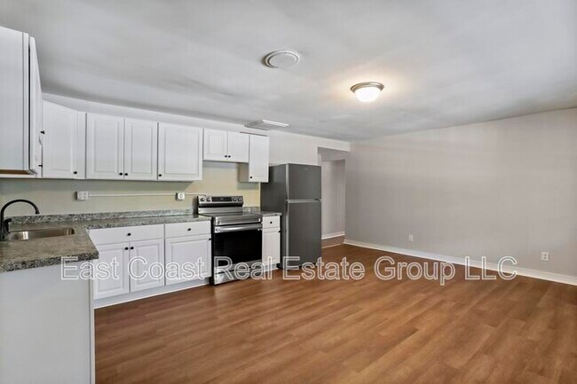 Foto del edificio - 13628 Pennsylvania Ave