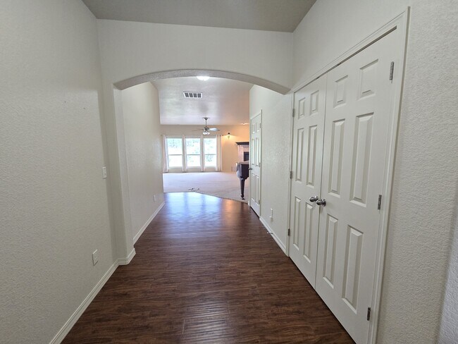 Foto del edificio - 1255 Woodmoor Acres Dr