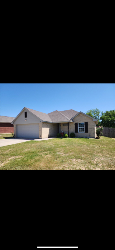 Building Photo - 502 Railey Cove