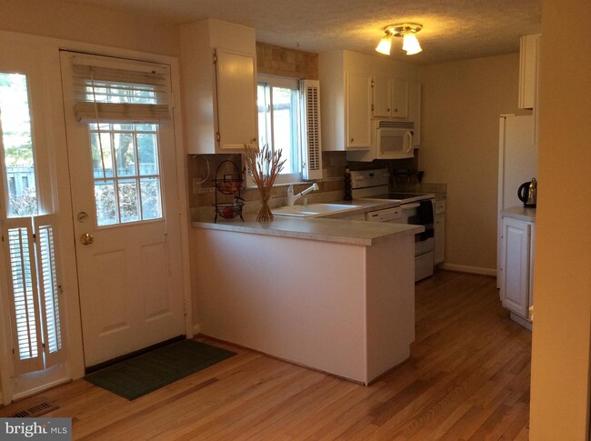 Building Photo - 7812 Epsilon Dr