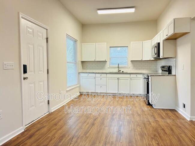 Foto del edificio - 506 Clegg St