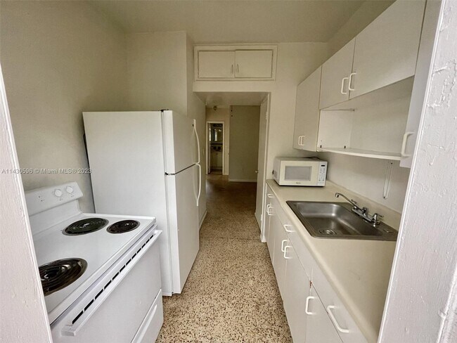 Foto del edificio - 3080 SW 1st St