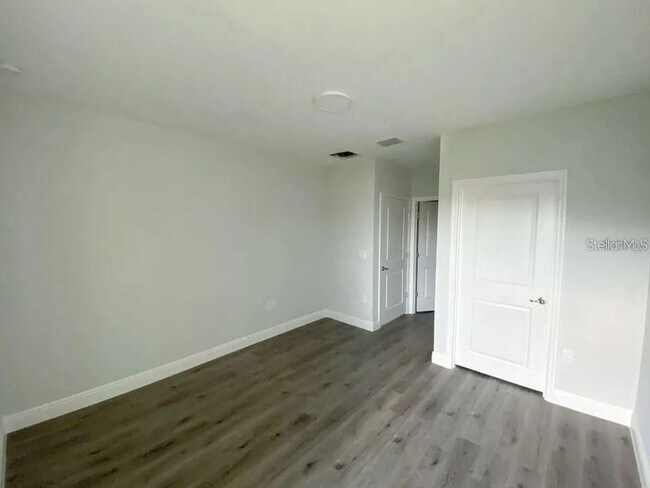 Foto del edificio - 11779 Willmington Blvd