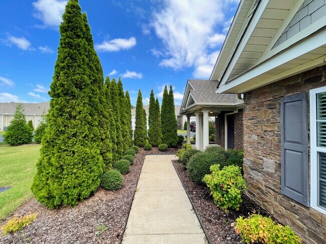 Foto del edificio - 57 NW Moore Farm Cir