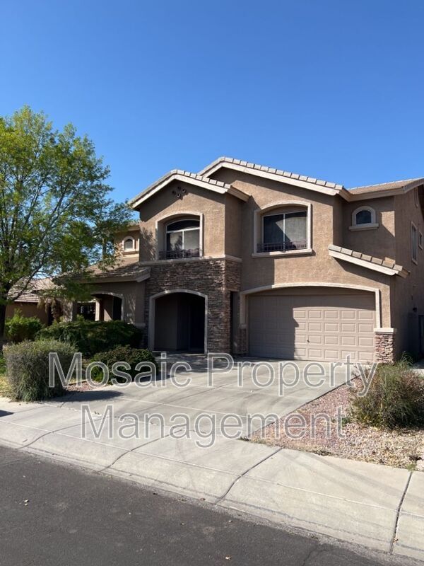 Primary Photo - 3938 E Remington Dr