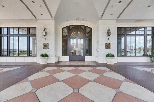 Foto del edificio - 345 Bayshore Blvd