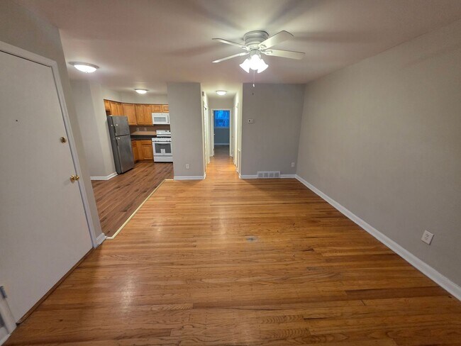 Building Photo - 3921 Lankenau Ave