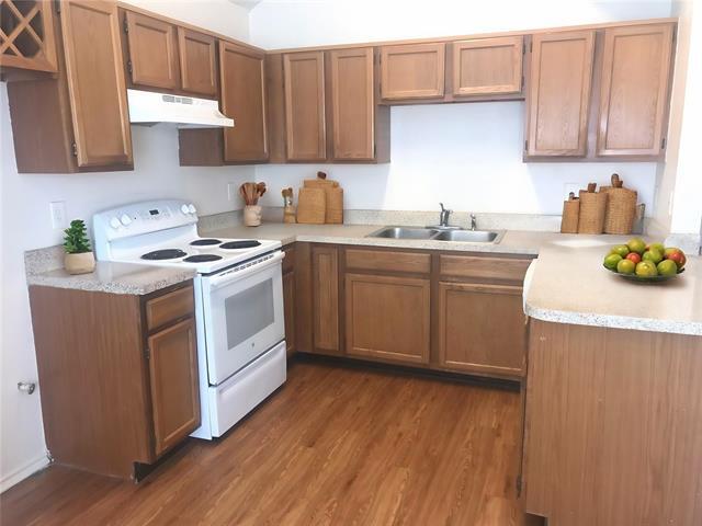 Foto del edificio - 919 Richards Dr