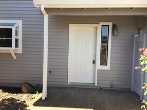 Building Photo - 28687 SW Roger Blvd