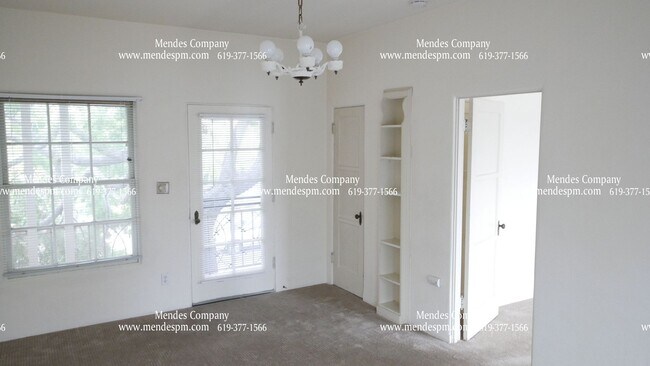 Foto del edificio - Charming 1 bd/ 1 bth Apartment Home in Hil...