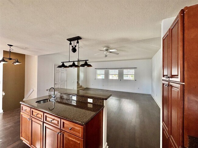 Building Photo - 451 NE 1st St