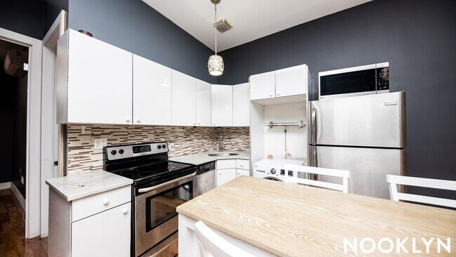 Foto del edificio - 68 Halsey St