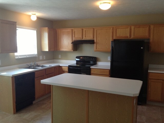 Foto del edificio - 10827 Tanbark Dr