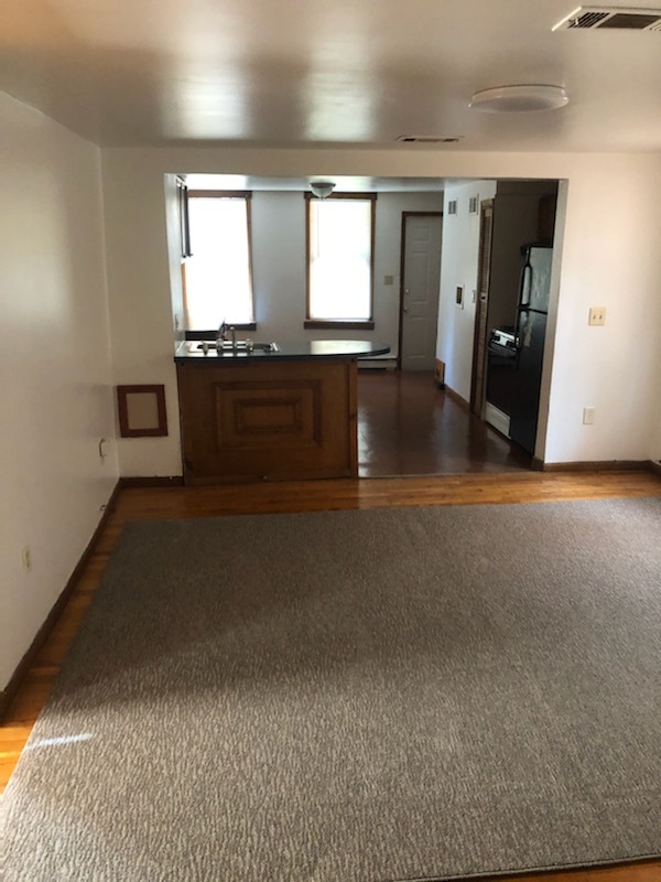 Primary Photo - 405 10th St
